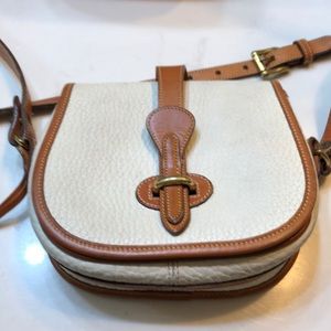 Vintage Dooney and Bourke crossbody bag